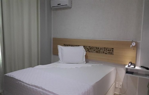 Emirates Hotel & Suites image 1