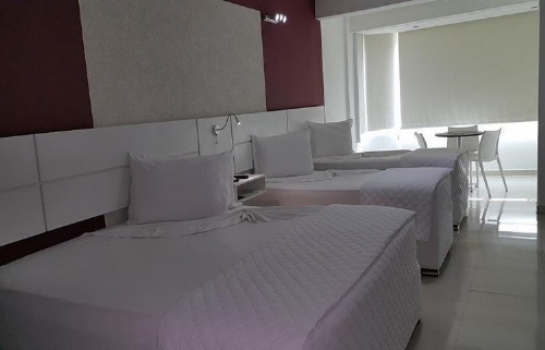 Emirates Hotel & Suites image 13