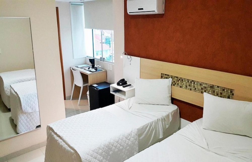 Emirates Hotel & Suites Image 31