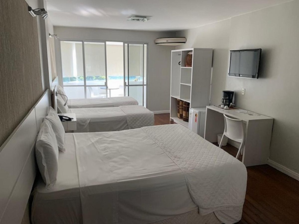Emirates Hotel & Suites Image 39