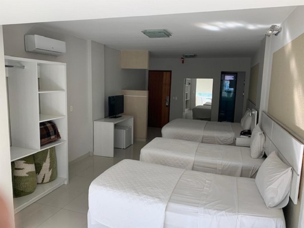 Emirates Hotel & Suites Image 40